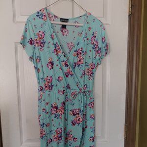 Kristin Nicole Light Blue FLOWER DRESS Size MEDIUM